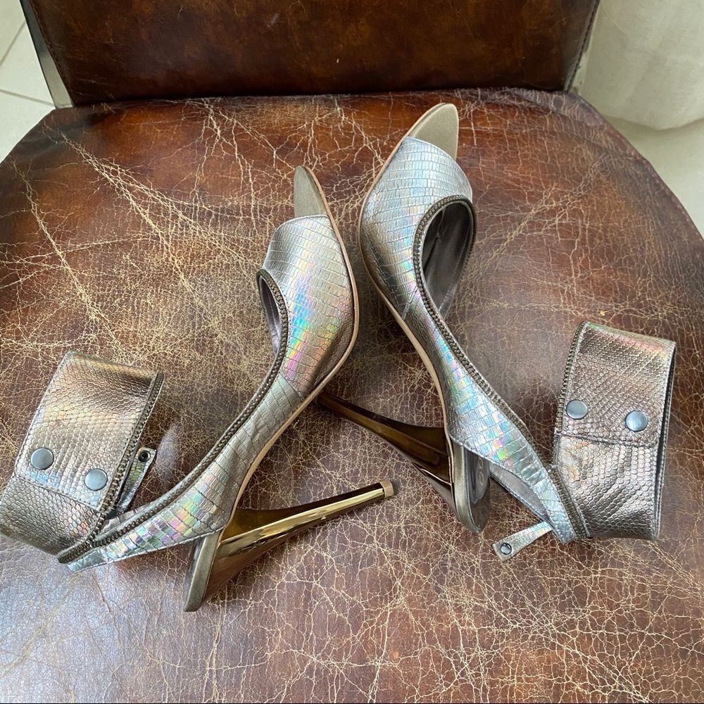 Guess By Marciano silver croco print heels 8 1/2